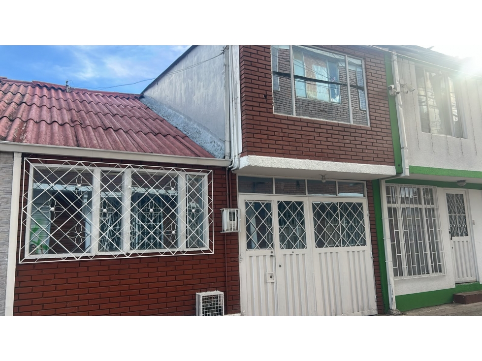 SE VENDA CASA BARRIO QUIRIGUA