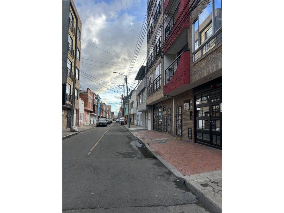 SE VENDE APARTAMENTO BARRIO LOS CEREZOS — foto 3