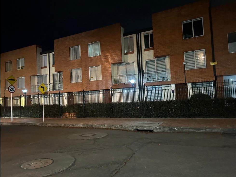 SE VENDE CASA EN MAZUREN CONJUNTO SANTELMO