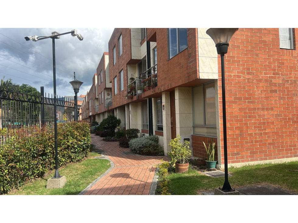 SE VENDE CASA EN MAZUREN CONJUNTO SANTELMO