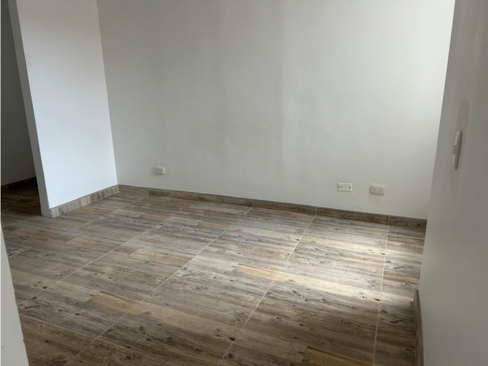 SE VENDE APARTAMENTO EN MADRID CONJUNTO NATURA — foto 4