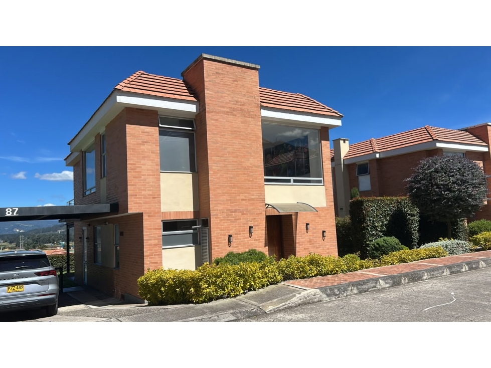 SE VENDE CASA EN CAJICA CONJUNTO RESIDENCIA BOSQUE DE ALCAPARROS — foto 2