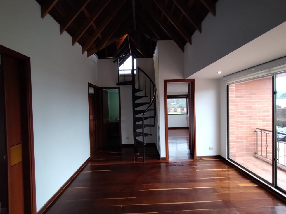 SE VENDE CASA EN CAJICA