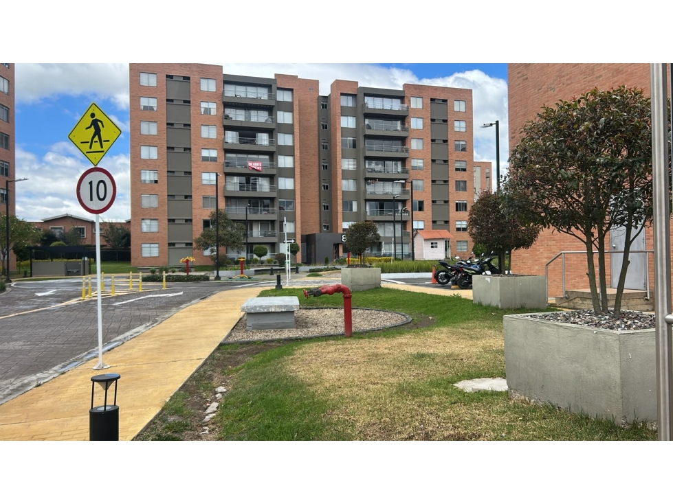 SE VENDE APARTAMENTO EN CONJUNTO SAUCE HACIENDA ALCALA