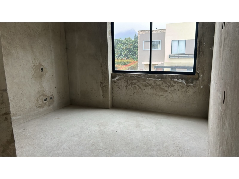 SE VENDE CASA EN CAJICA EN OBRA GRIS CONJUNTO VERDE VIVO — foto 3