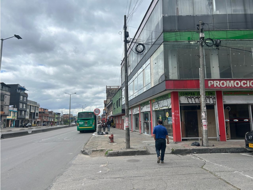 Local Comercial En Arriendo
