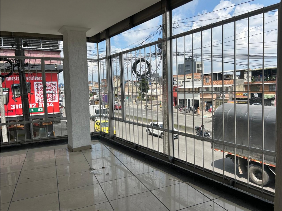 Local Comercial En Arriendo — foto 2
