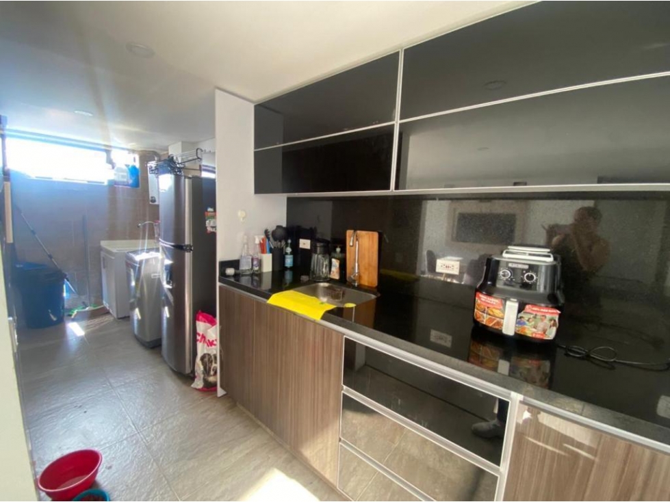 SE VENDE APARTAMENTO EN LA CASTELLANA — foto 5