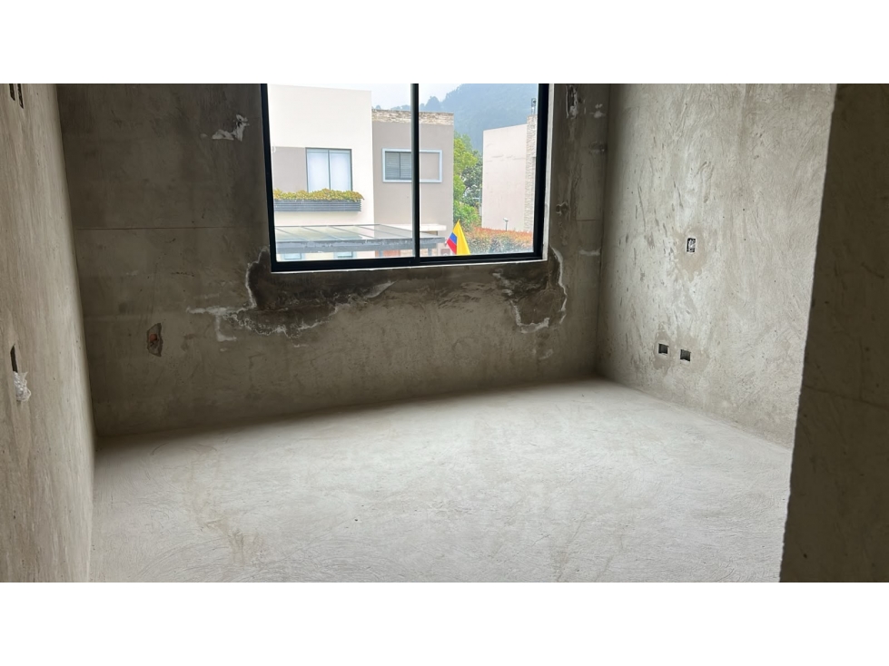SE VENDE CASA EN CAJICA EN OBRA GRIS CONJUNTO VERDE VIVO — foto 5