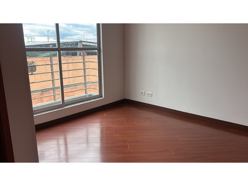 SE VENDE CAJA MOSQUERA CONJUNTO EL TREBOL — foto 5
