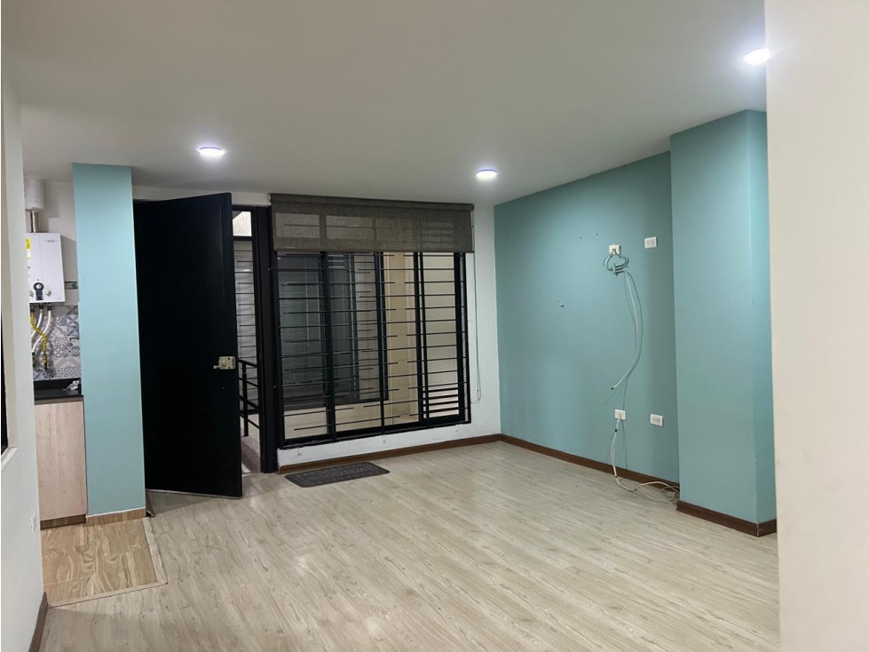 SE VENDE APARTAMENTO BARRIO LOS CEREZOS — foto 4