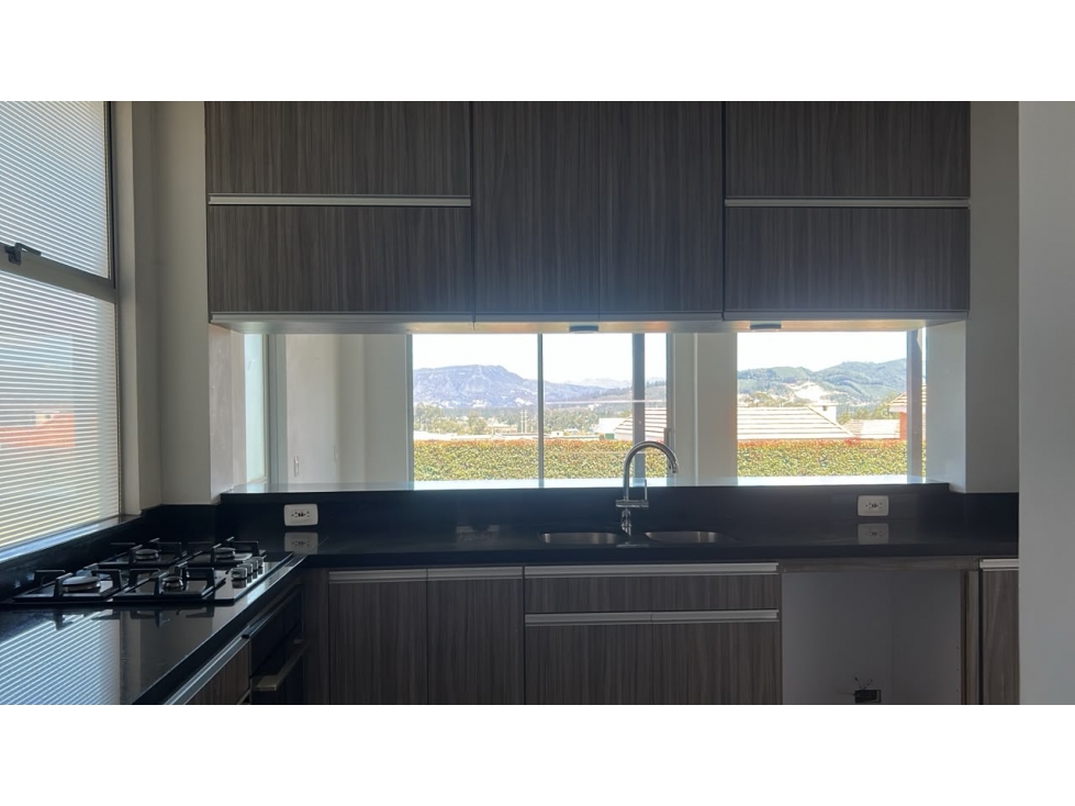 SE VENDE CASA EN CAJICA CONJUNTO RESIDENCIA BOSQUE DE ALCAPARROS — foto 6
