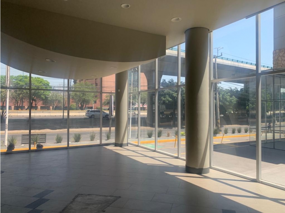 LOCAL COMERCIAL EN RENTA - PLAZA CENTRO ARBOLEDAS - 2