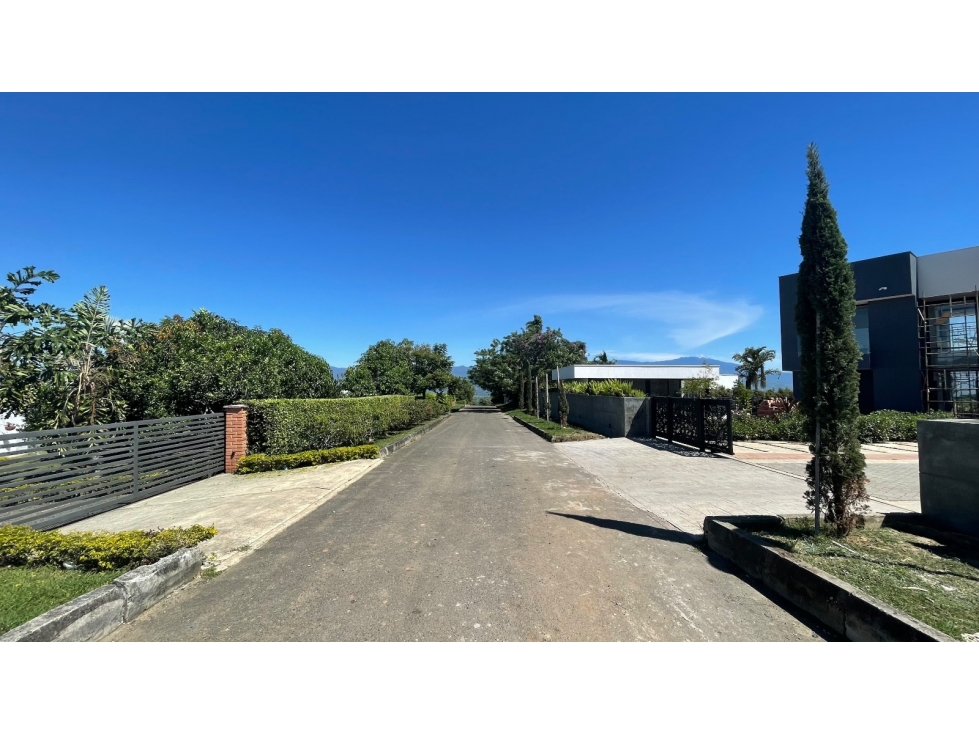 Venta de Lote Campestre - Vía Cerritos la Virginia - 2