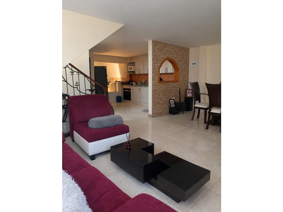 Venta de Casa Ubicada en Villa del Roble - 2