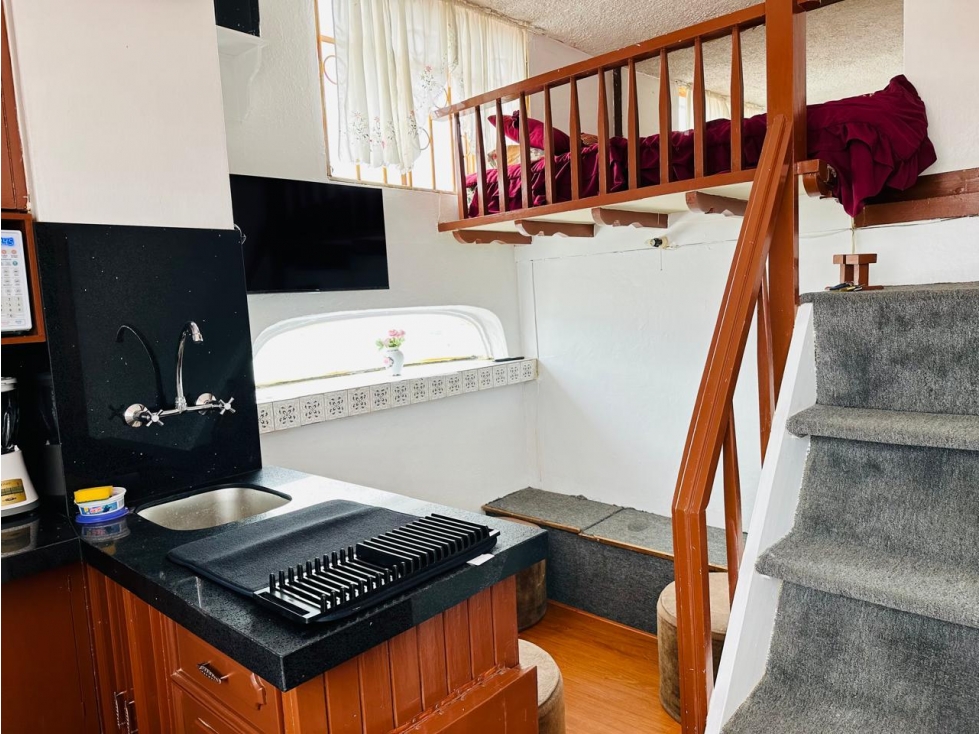 MINI LOFT EN RENTA IDEAL PARA ESTUDIANTES, CENTRO HISTORICO CUENCA - 5