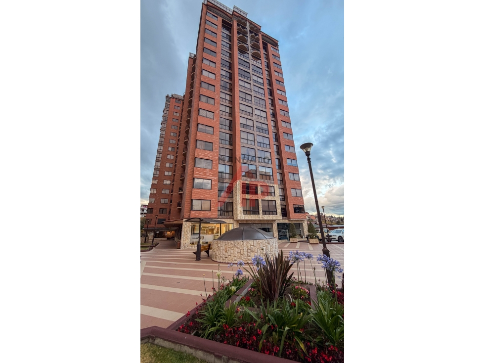 DEPARTAMENTO 2D CON BALCÓN EN VENTA SECTOR AV ORDOÑEZ LASSO CUENCA