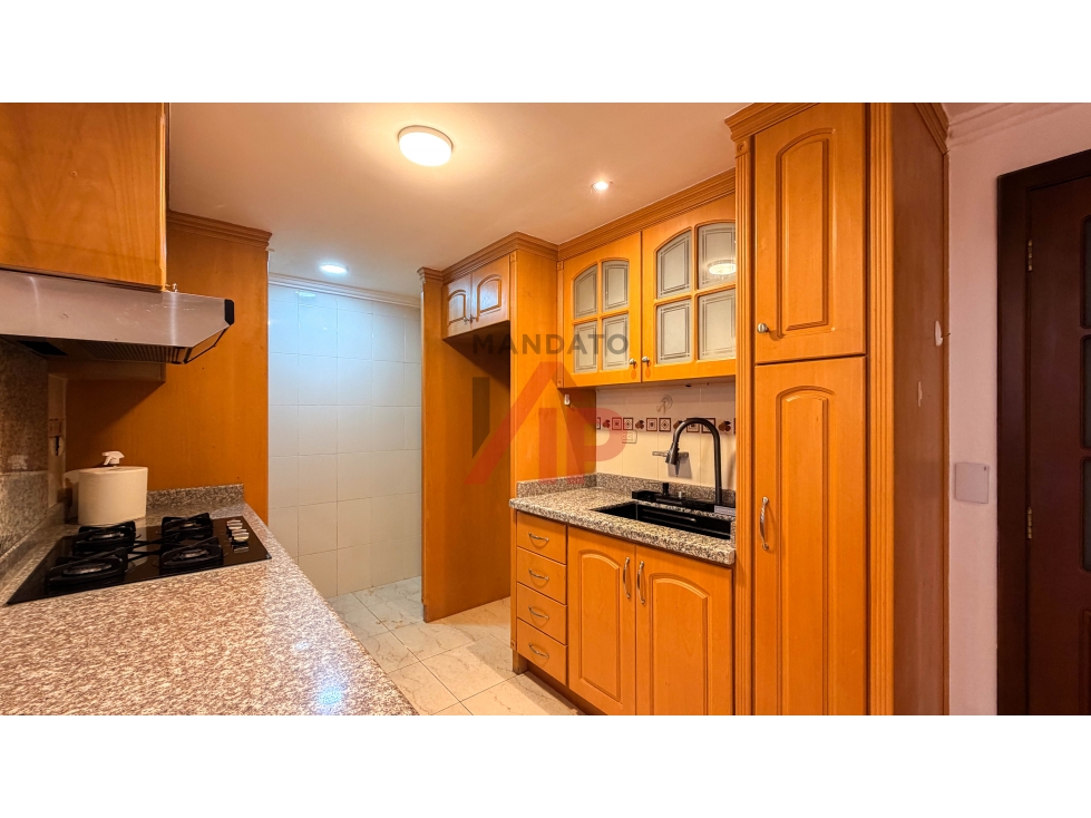 DEPARTAMENTO 2D CON BALCÓN EN VENTA SECTOR AV ORDOÑEZ LASSO CUENCA — foto 6