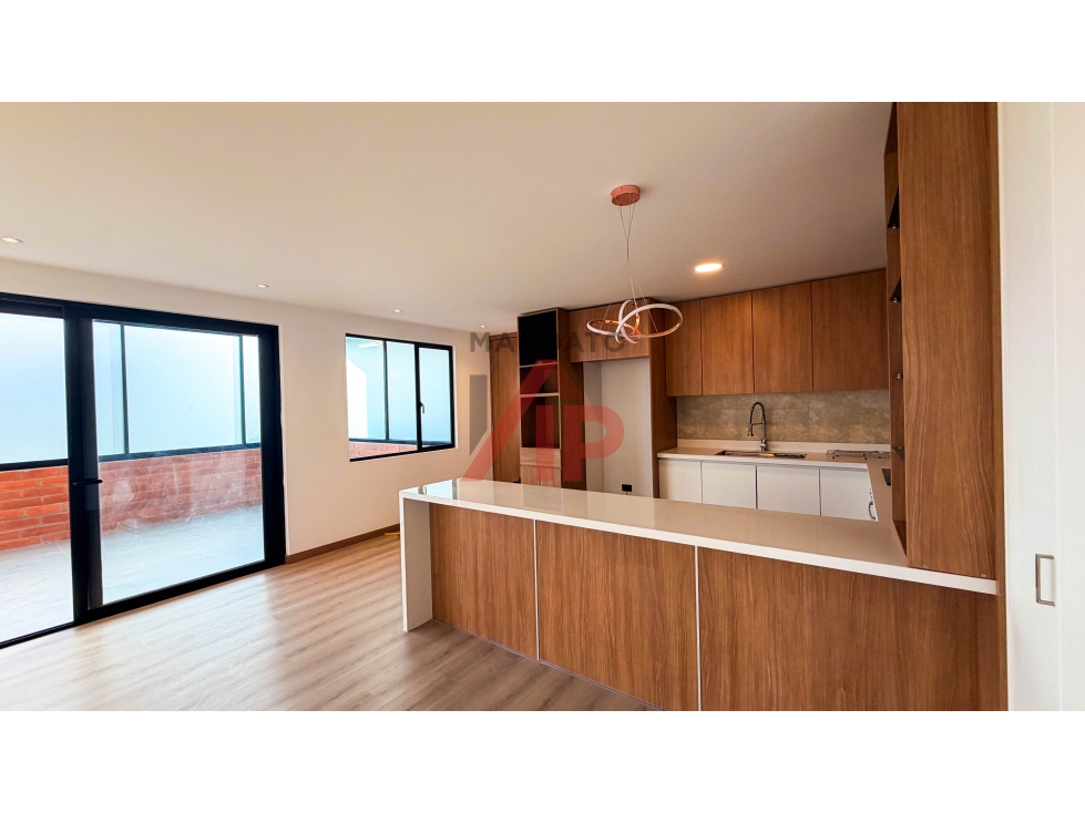 DEPARTAMENTO 2D CON TERRAZA EN RENTA SECTOR AV 12 DE OCTUBRE CUENCA — foto 5