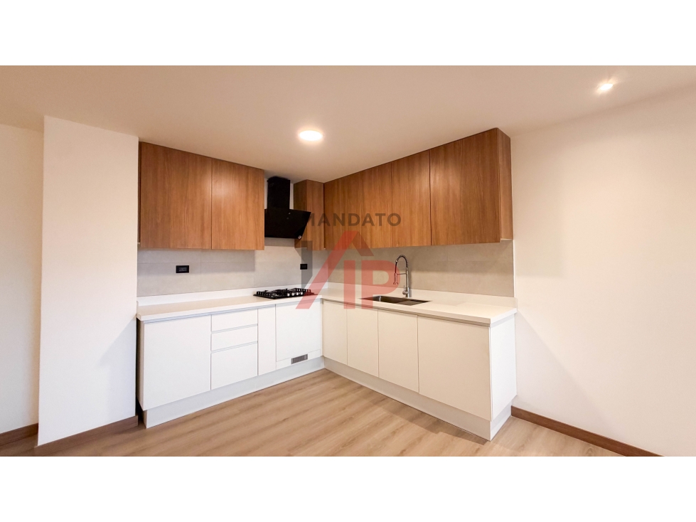 DEPARTAMENTO 2D EN VENTA SECTOR AV 12 DE OCTUBRE CUENCA — foto 5