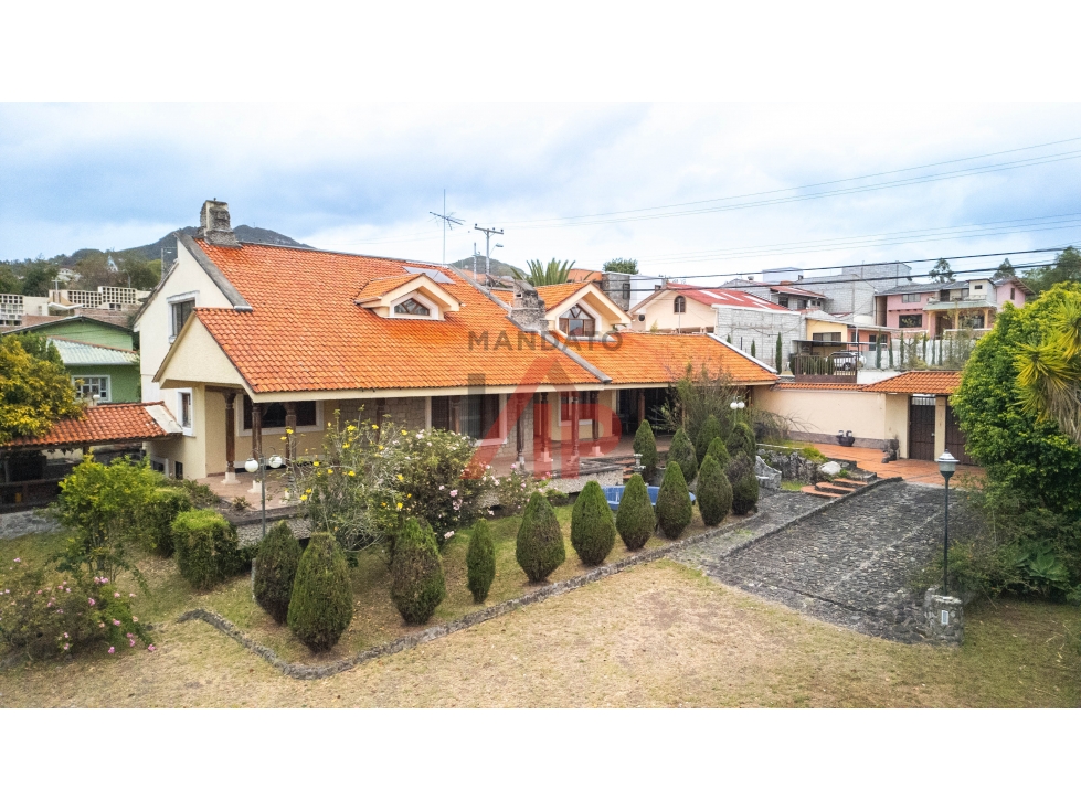CASA EN VENTA SECTOR CHALLUABAMBA CUENCA — foto 2