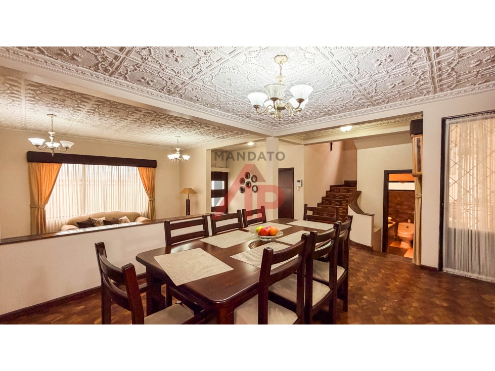 CASA 5 DORMITORIOS EN RENTA AV DE LAS AMERICAS (BASILICA) CUENCA — foto 5