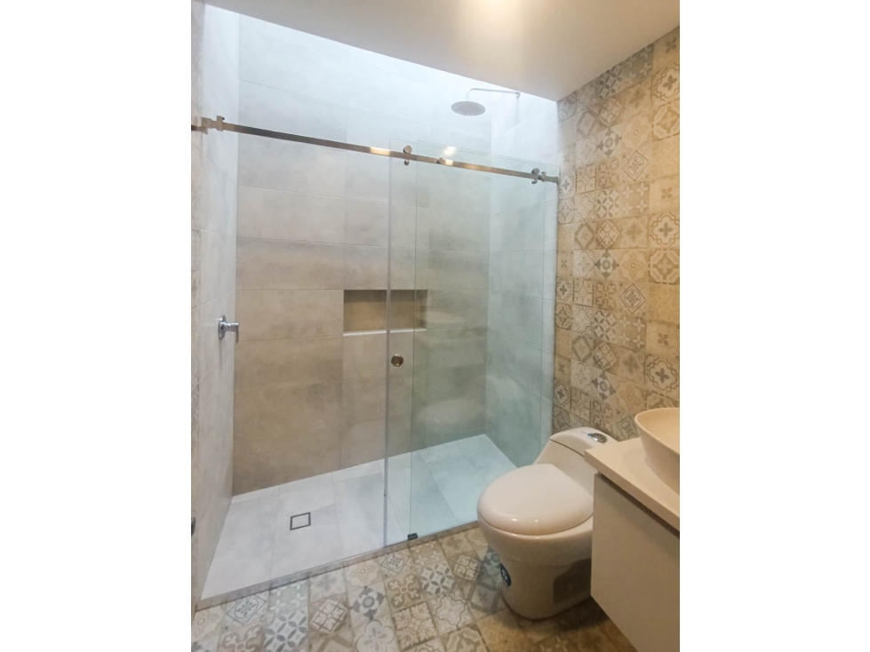 DEPARTAMENTO EN RENTA BELLAVISTA HÉROES DE VERDELOMA CUENCA — foto 5