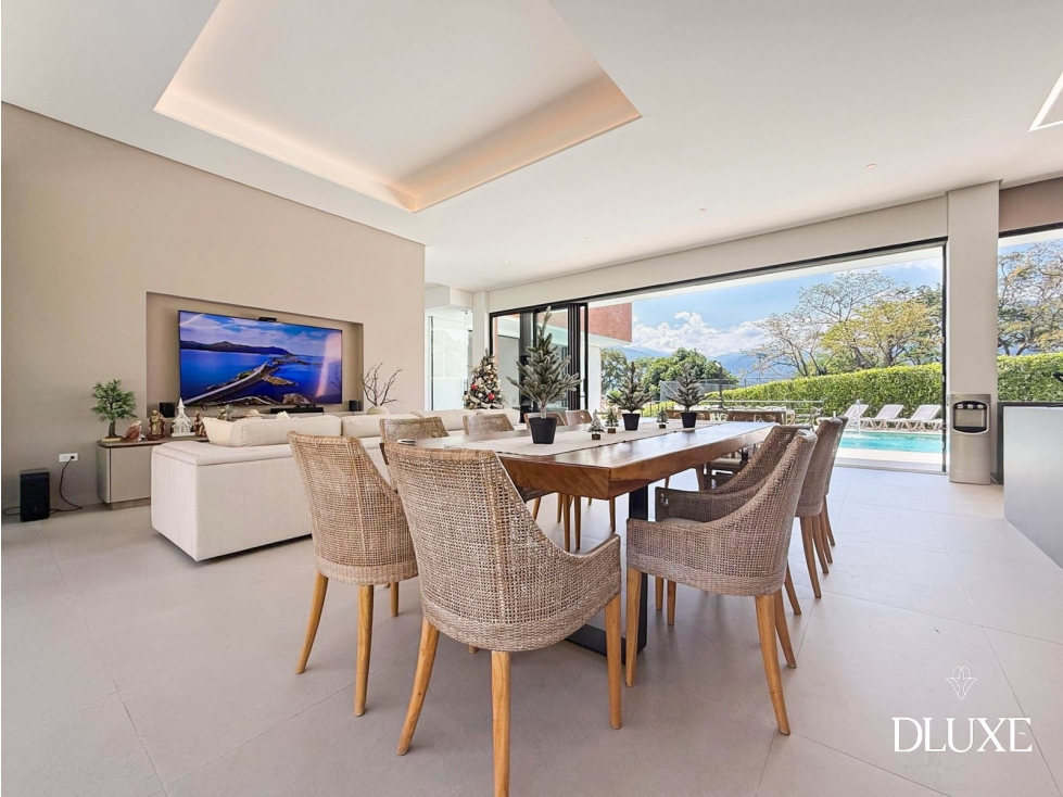Venta, Casa, 6 habitaciones, San Jeronimo - Medellín