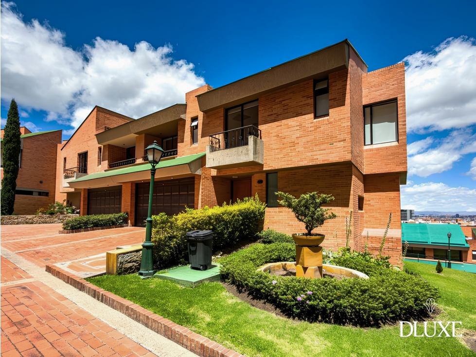 Venta, Casa, 5 habitaciones, Bosques del Marquez