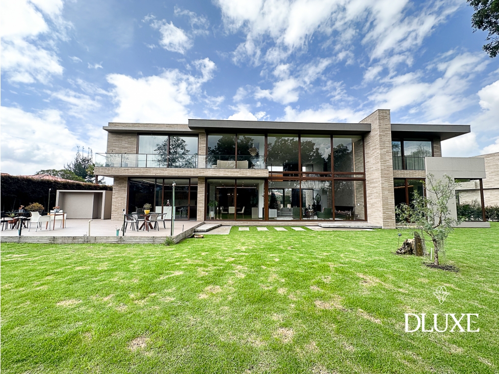 Venta, Casa, 4 habitaciones, Hacienda San Simón