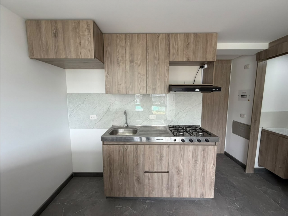 ARRENDAMOS APARTAMENTO EN BARRANCAS NORTE, BOGOTA — foto 2