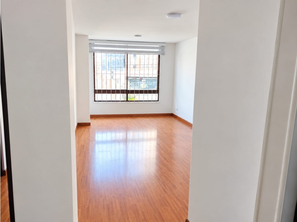ARRENDAMOS APARTAMENTO EN CEDRITOS, BOGOTA