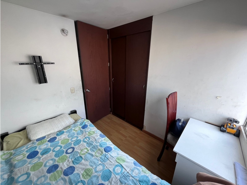VENDEMOS APARTAMENTO EN CASTILLA — foto 2