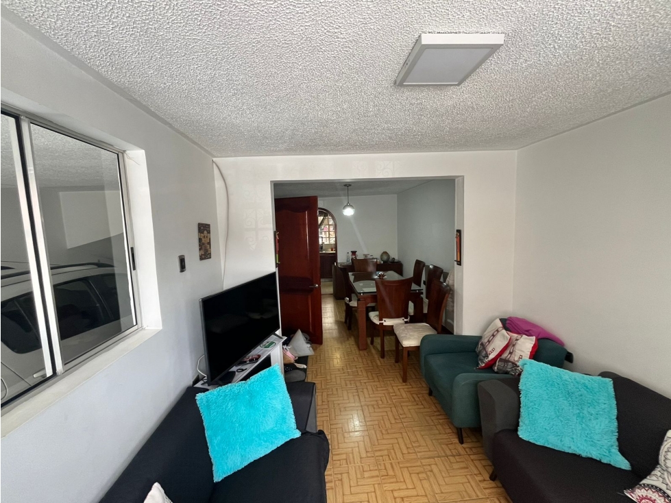VENDEMOS CASA EN SAN FERNANDO, BOGOTA