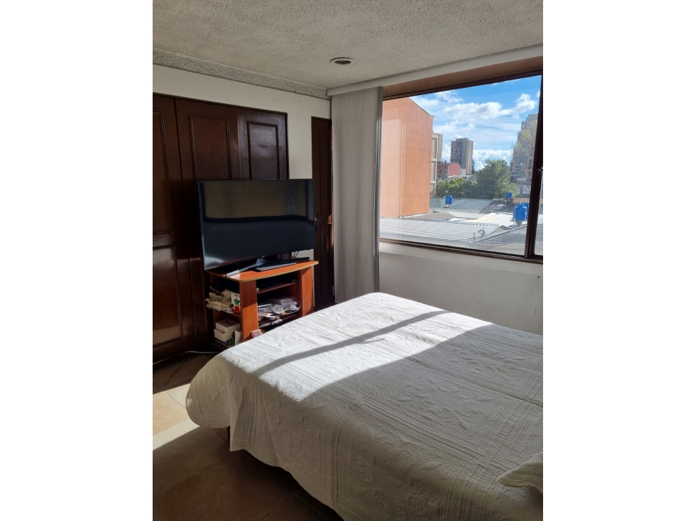 VENDEMOS APARTAMENTO EN LA CASTELLANA — foto 5