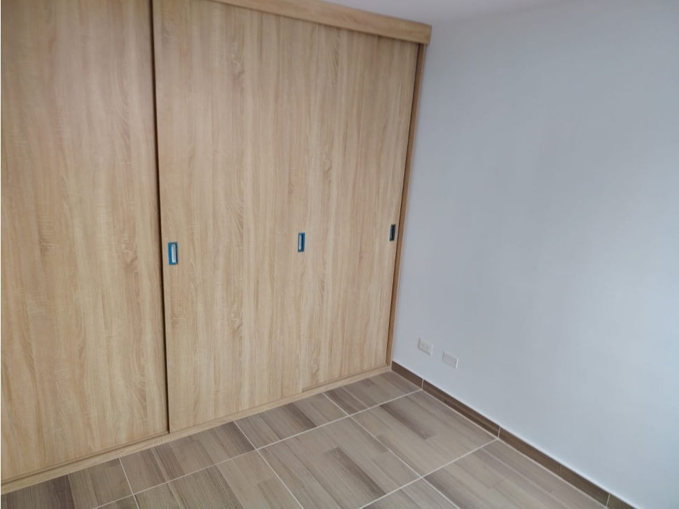 ARENDAMOS APARTAMENTO EN PUENTE ARANDA, BOGOTA — foto 3