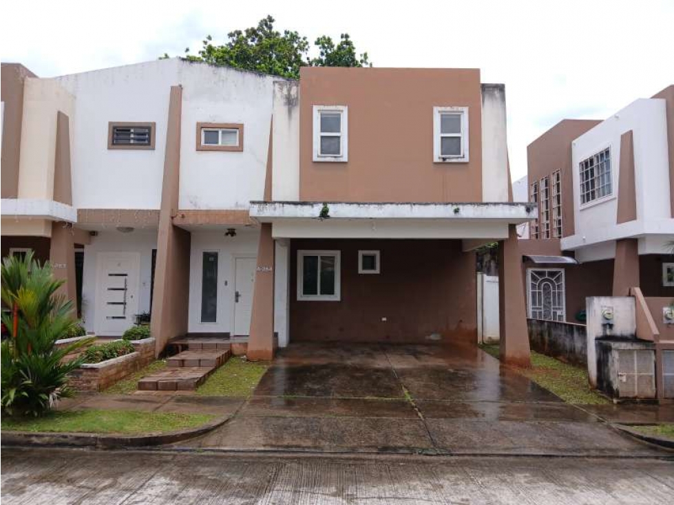 Venta de casa en Brisas del Golf Norte (Everest) GTA