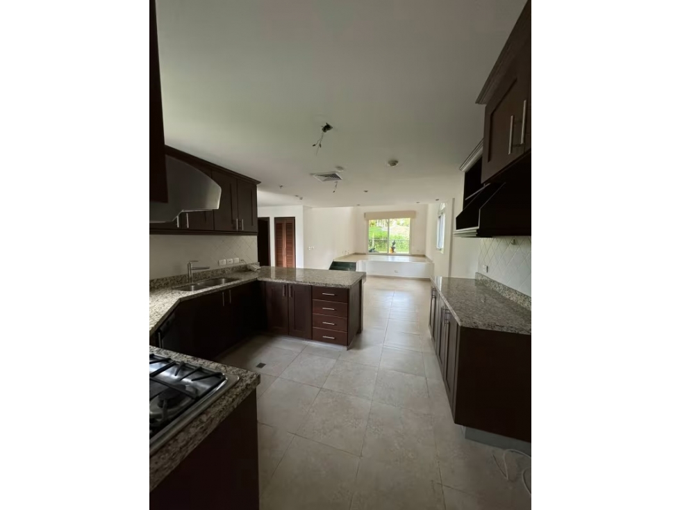 Venta de casa en Cocoli (Tucan Country Club) GTA — foto 6