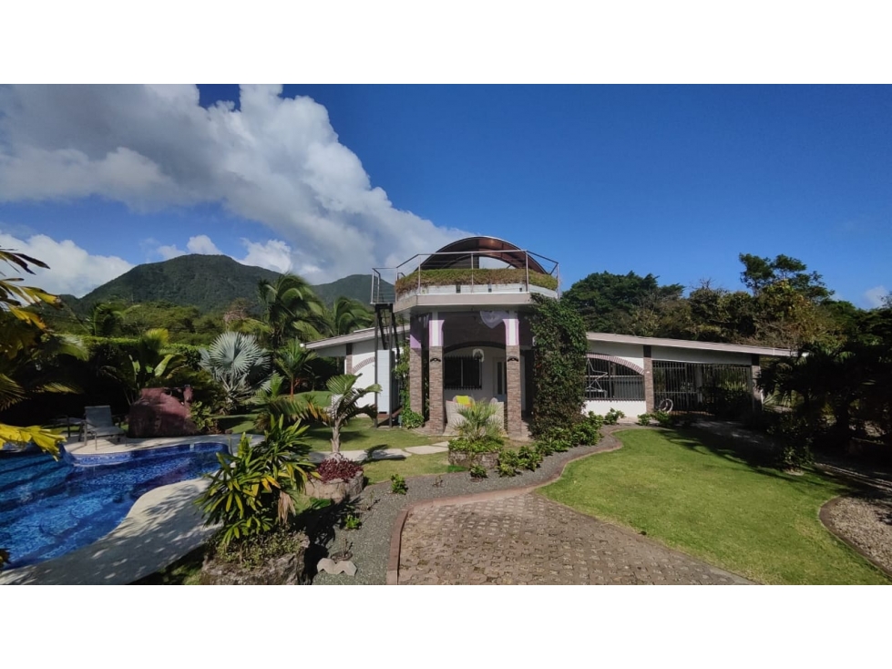 Venta de amplia y moderna casa en El Valle de Antón GTA - 3