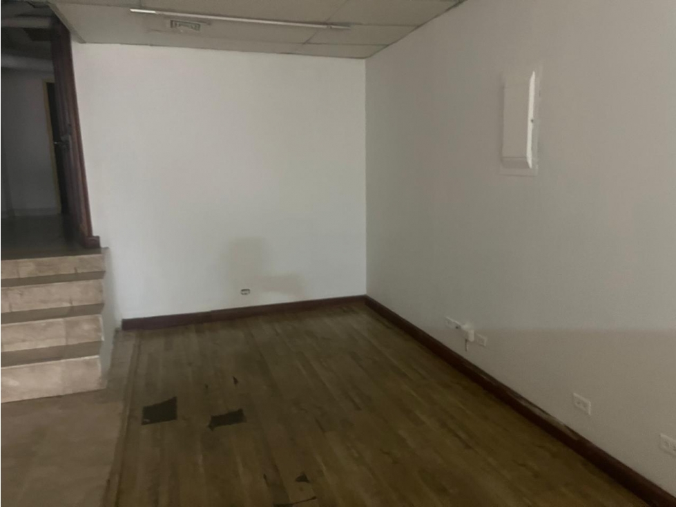 Venta o alqiiler de oficina en Marbella (PH Twin Tower) GTA — foto 2