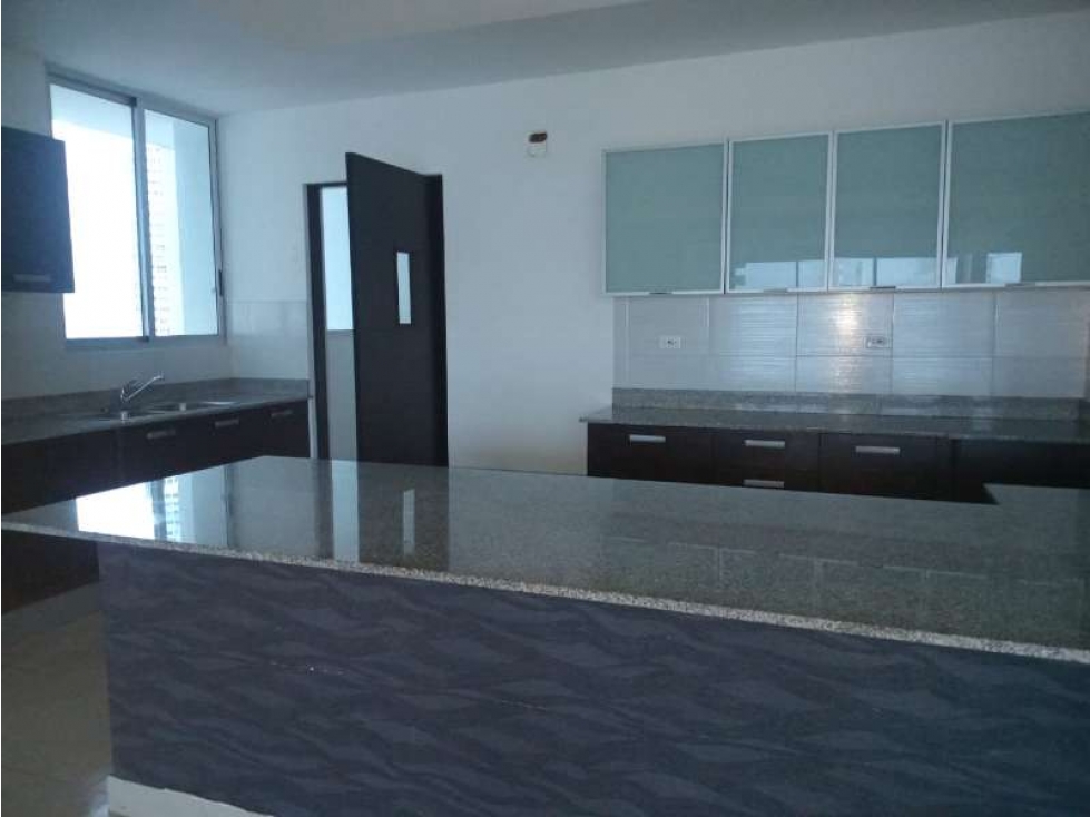 Venta de apartamento de San Francisco (Waterfalls) GTA — foto 2