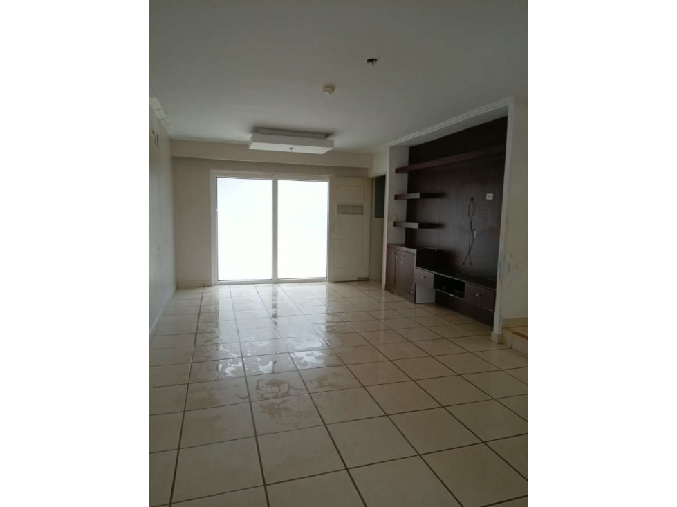 Venta de casa en Brisas del Golf Norte (PH Augusta) GTA — foto 2
