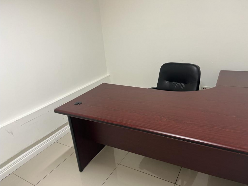 Venta de local comercial/oficina en Hato Pintado (Plaza Agora) GTA