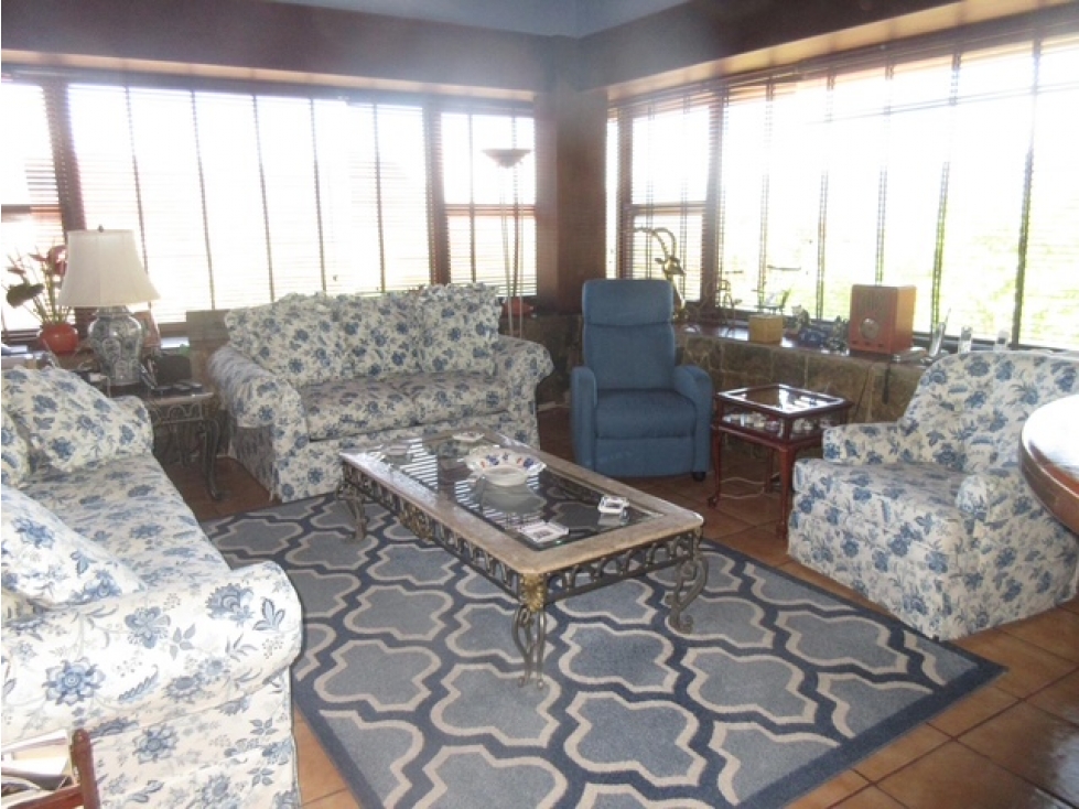 Venta de espectacular residencia en El Valle de Antón GTA - 3