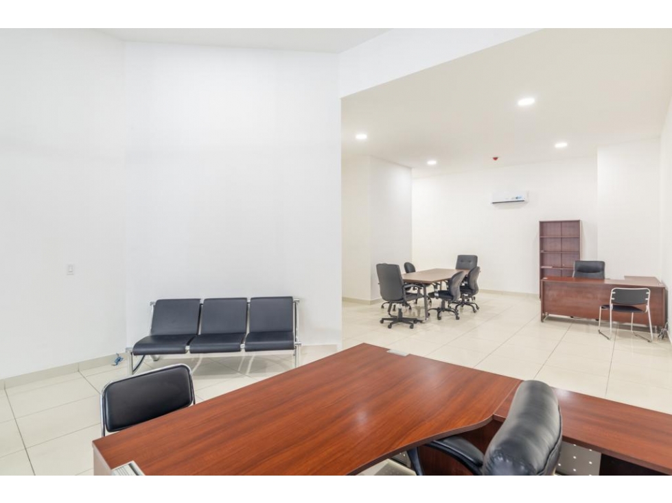 Venta de local comercial en Avenida Balboa (Yacht Club) GTA — foto 4