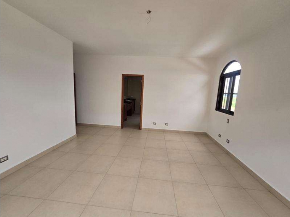 Venta de casa en Versalles (PH El Doral) GTA — foto 4