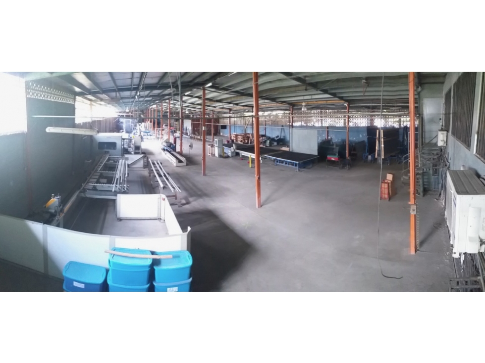 Venta de galera y locales comerciales en Río Abajo (Vía España) GTA — foto 4
