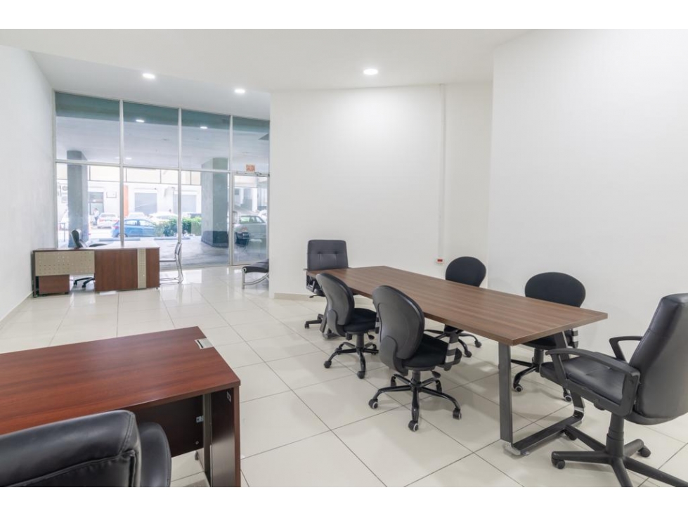 Venta de local comercial en Avenida Balboa (Yacht Club) GTA — foto 5