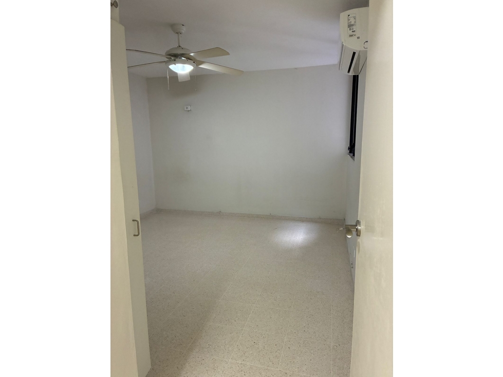 Venta de apartamento en Marbella (Torre del Sol) GTA — foto 5