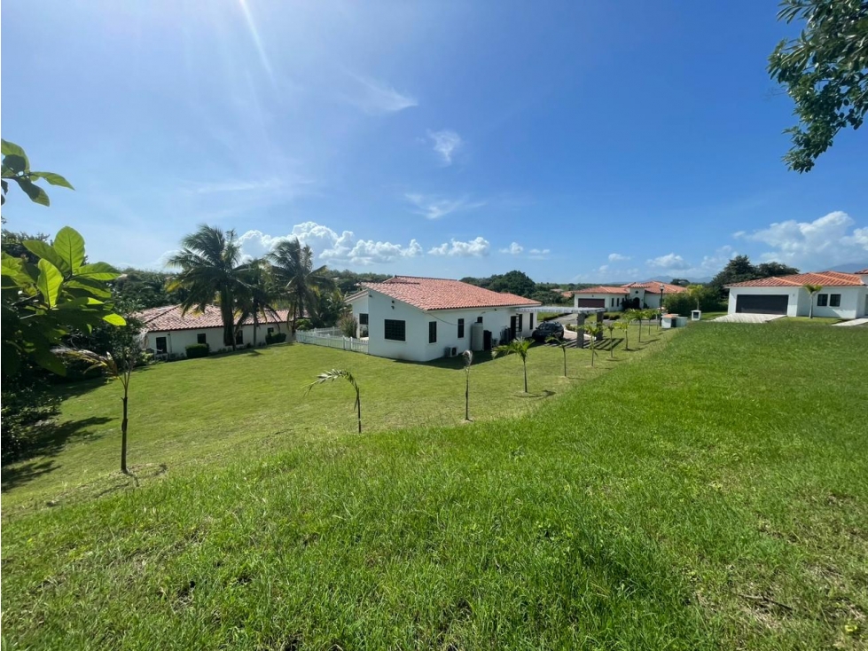 Venta de casa en San Carlos (Hacienda Pacífica) GTA - 6